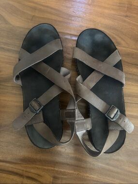 Chaco Women's Brown Leather Crisscross Strap Sandals